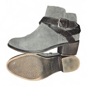 Sonoma Women’s Gray Suede Ankle Boots – Size 6
